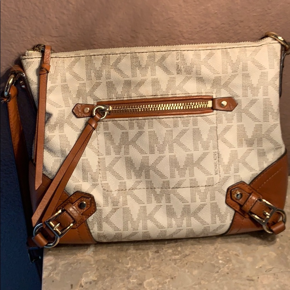 Michael Kors crossbody purse
